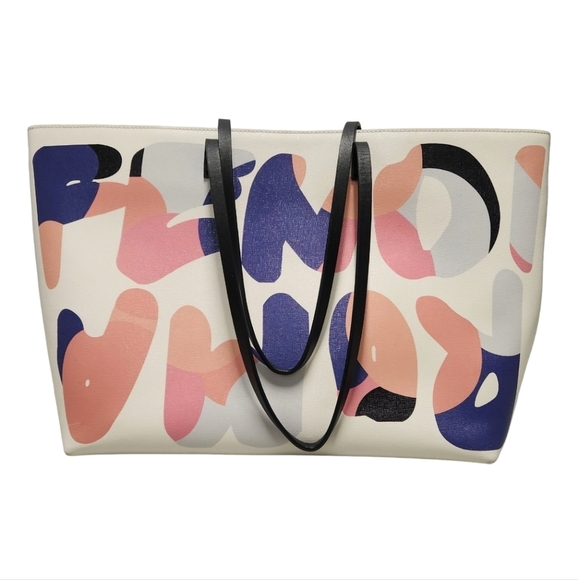 Fendi Roma Signature Roll Tote 100% Authentic $1,800 Sold Out - Picture 2 of 16